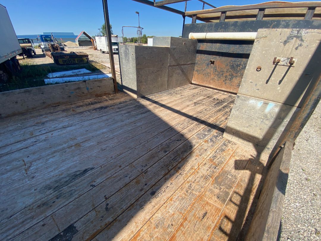 2003 CHEVROLET C5500 - Image 22